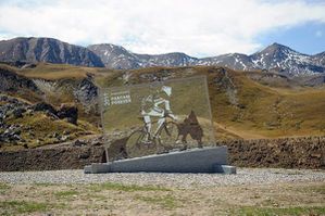 col_du_galibier_stele_pantani_600.jpg