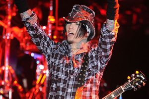 141059869-dj-ashba.jpg
