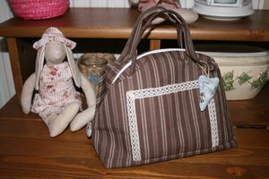 Vanity marron