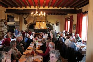 Repas des anciens 2010 090