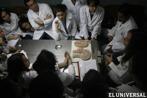 FALTAN-MEDICOS.jpg