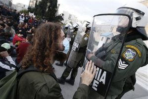 manifestation-grece-parlement-policiers_88.jpg
