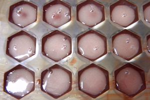 CHOCOLATS DE NOEL : LES CERISES TYPE MON CHERI - Le blog de Bernard  DAUPHIN