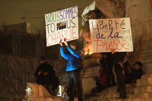 nous-sommes-Tous-charlie.jpg