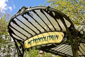 entree-metro-paris.jpg