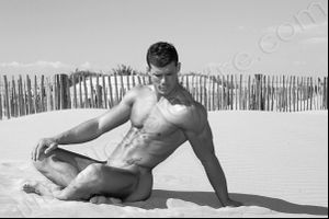 florent-qui-veut-epouser-mon-fils-calendrier-nu.jpg