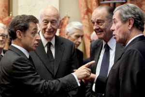 r-french-presidents-chirac-and-giscard-d-estaing-and-jean-l.jpg