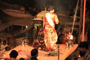 0012 Varanasi - Puja au Desaswamedh Ghat
