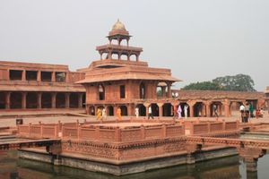0164 Fatehpur Sikri - Bassin ornemental