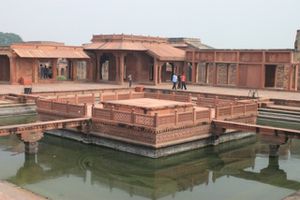 0165 Fatehpur Sikri - Bassin ornemental