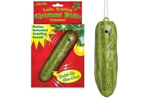 Lucky-Yodelling-Christmas-Pickle-Ornament_33640-l.jpg