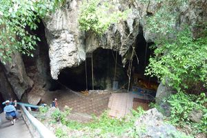 Battanbang killing caves