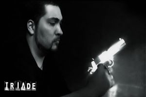 Triade f