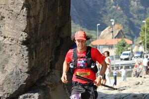 Tor des Géants® 2014 (5^ ed.). Gran recupero a sorpresa dello statunitense Nick Hollon, a Courmayeur secondo in 76 ore