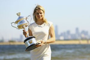 Kim+Clijsters+Australian+Open+2011+Women+Champion+GG6t I3VV