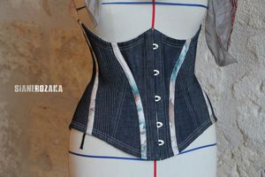 Siane-Rozaka corset (2)