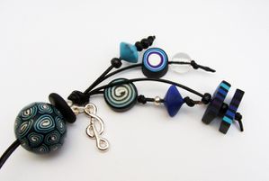 fimo-grigri-cuir-bleu-5