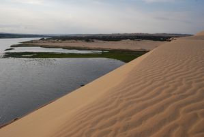 28.Dune de sable blanc