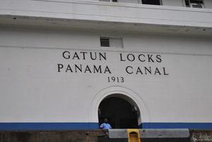 Photo 04,07 - 23 - Panama Canal Gatun Locks