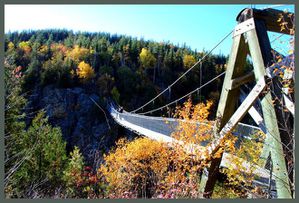 aiguebelle-le-pont-suspendu1.jpg