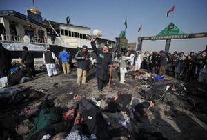 afghanistan kamikaze fanno strage 54 vittime e cento feriti