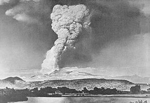 May 1915 Lassen eruption column