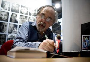 4017318508-art-spiegelman-la-bd-francaise-sourit-l-americai