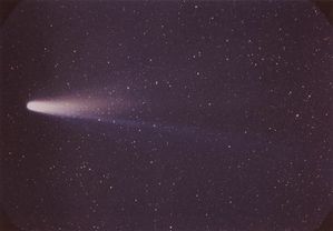 comet_halley---08.03.1986-Ile-de-Paques--W.Liller-Nasa-gal.jpg