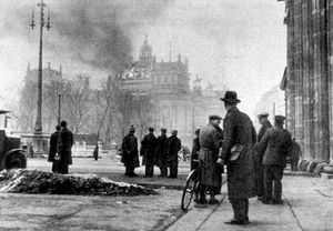 incendie_reichstag2.jpg