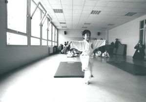 Enfantpositiondelaigle