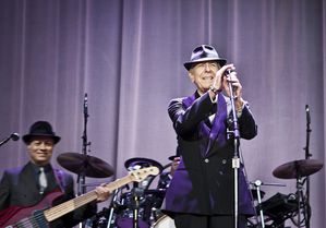 Leonard-Cohen-Berlin-5.9.12--photo-Volker-Wolpert.jpg