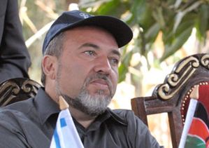 Avigdor Lieberman est arrivé au Nigéria