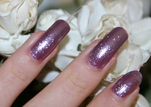 Violet naildesign