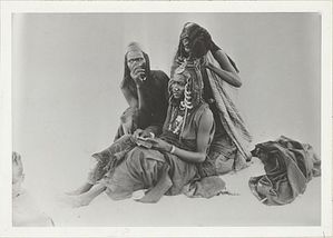 Ounianga-Kebir.-Femmes-et-jeunes-filles-Tedda.1939.jpg