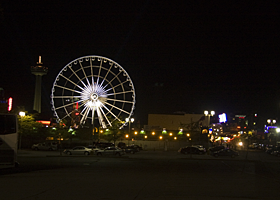 la-grande-roue-la-nuit-copie-1