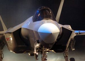 F-35 Joint Strike Fighter source defpro.com