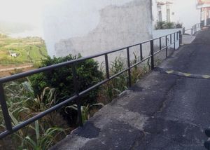 130813-Colocaci--n-barandas-en-Los-Angostos-Plan-de-Barrio.jpg