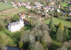Chateau-Monthoiron.jpg