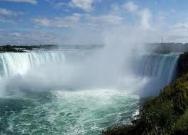 niagarafalls2 tres petite