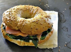 Bagel-epinards-saumon-fume.jpg
