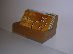 présentoir-flyer-livret-de-recette-magnétique-1