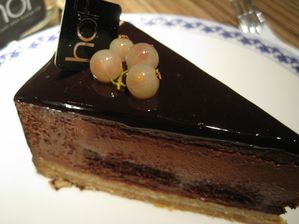 hoF - Caramel chocolate mousse cake