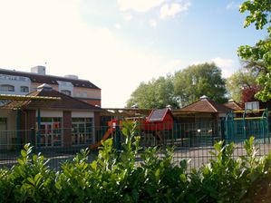 ECOLE-MATERNELLE-F.TOURNAI.JPG