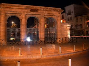 Fontaine-Chaude-de-Dax.jpg