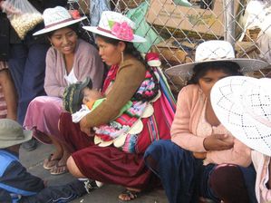 mujeres cochabambinas