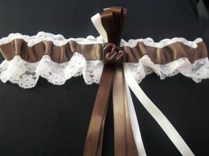jarretiere-chocolat-pour-sandrine.jpg
