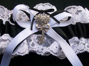 jarretiere-cle-noir-et-blanche--1-.jpg