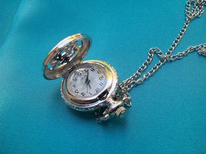 montre-sautoir-etoile-des-neiges--3-.JPG