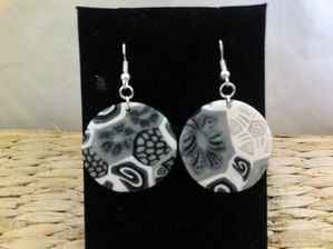 b.o pendantes rondes 2€ P22-12-09 12.28