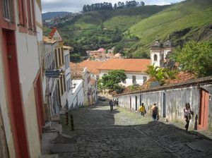 ouropreto010